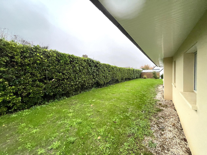 2, Apartment in Carantec near Sandy Beaches, Finistère
