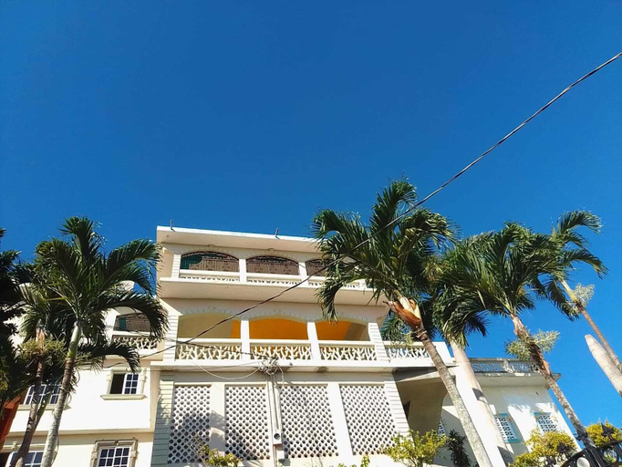 Exterior, BAYVIEW LUXURY RETREATS