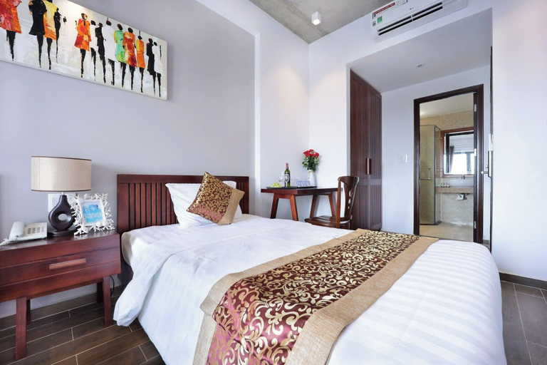 Room 5, The Shine Hotel & Apartment, Da Nang