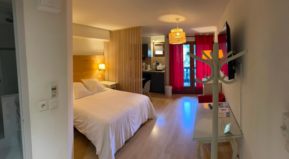 Bedroom, Hotel-Residence la Pinede, Pyrénées-Orientales