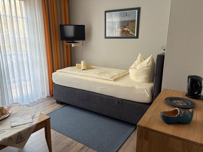 Bedroom 2, Hotel-Restaurant Nord Stuv, Cuxhaven