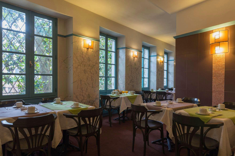 Food & Drinks 5, Hotel De Gramont, Pyrénées-Atlantiques