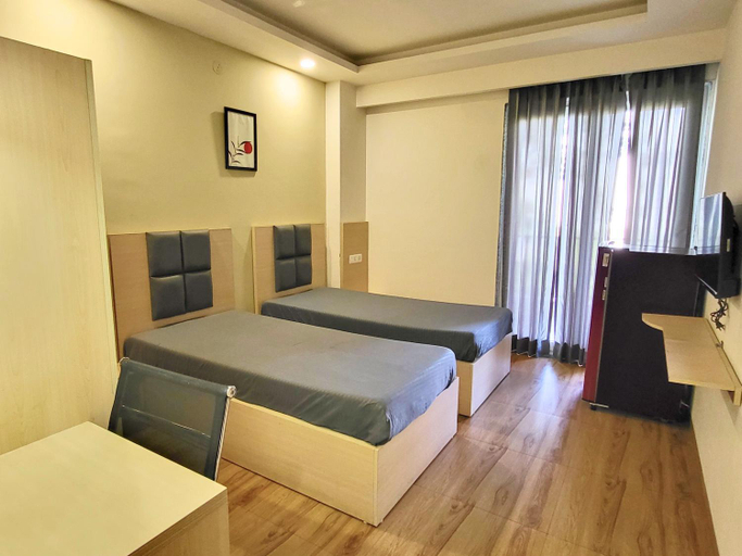 5, Kommune Living, Gurgaon