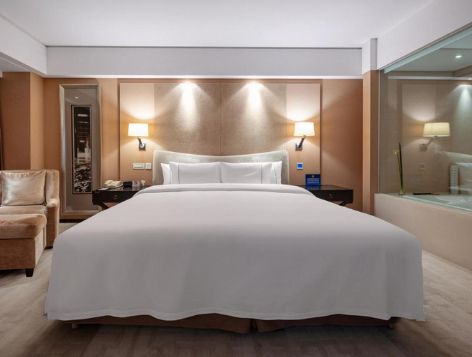 Bedroom 3, The Lakeview Hotel, Beijing