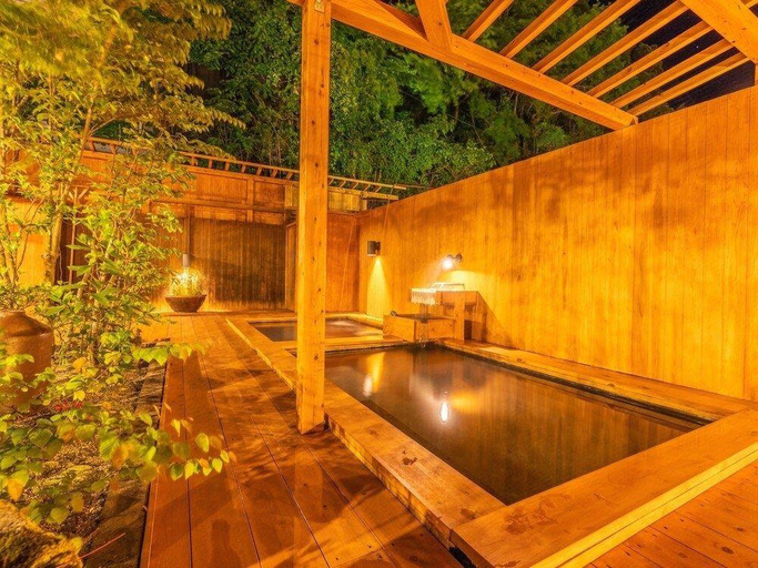 Sport & Beauty 5, Seitenkaku, Hita