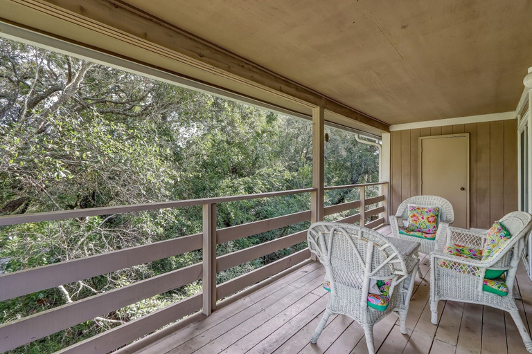 Property grounds 5, Sunset Bliss: 2BR Condo w/ Pool in Amelia Island, Nassau