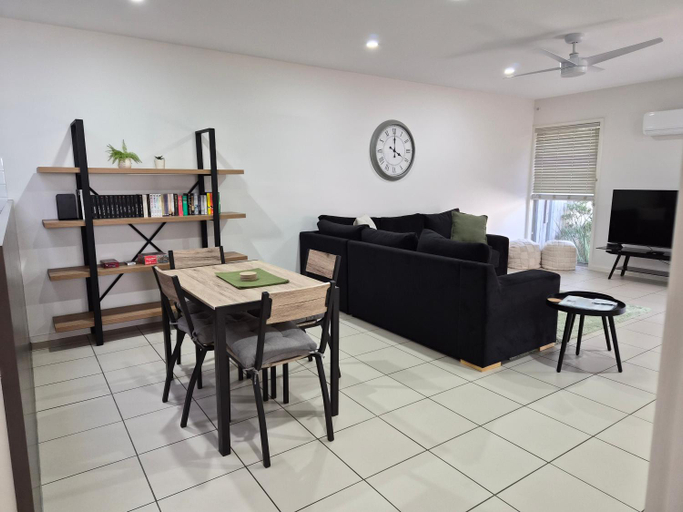 Others 4, Quarterdecks Retreat, Hervey Bay - Pt A