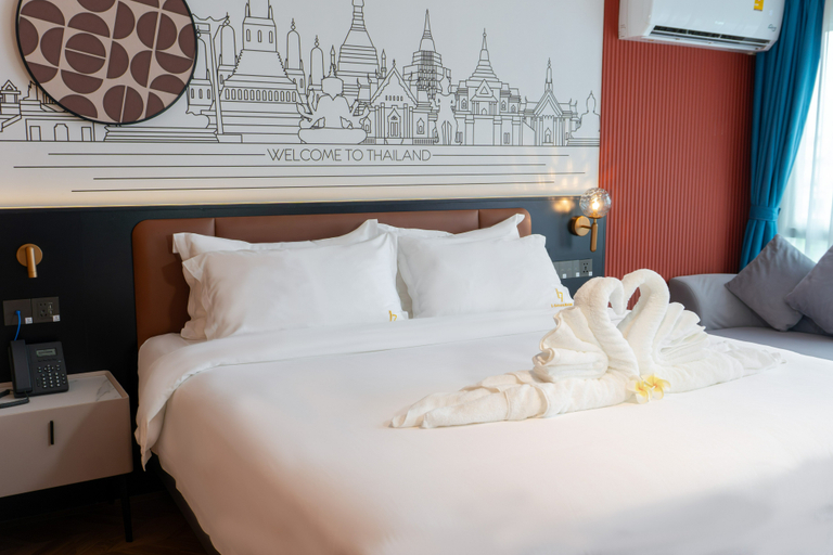 Bedroom 3, L-Seven Hotel, Huai Kwang