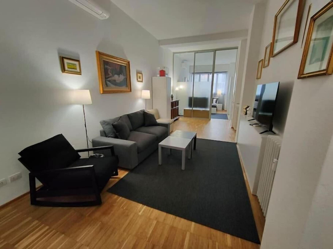 Living area 5, Short Rent Milan Porta Romana, Milano