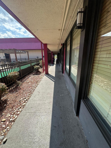 Others 5, Hotel Red Rose, Alleghany