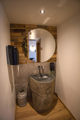 Bathroom 3, Hotel Landhaus Tirolerherz, Kitzbühel