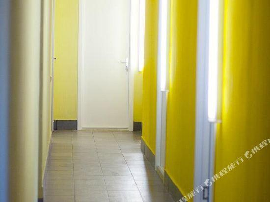 Others 2, Kino Hostel on Pushkinskaya, Sankt-Peterburg gorsovet