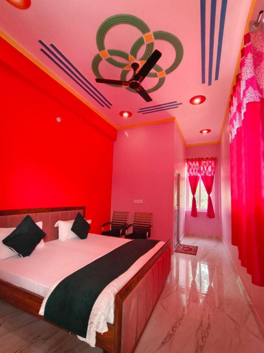 Room 5, Hotel The Viraj Palace, Faizabad