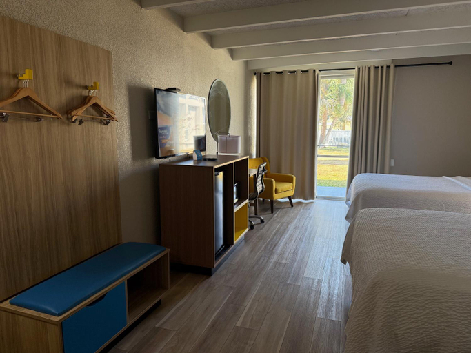 Bedroom 3, Days Inn by Wyndham Ocala North, Marion