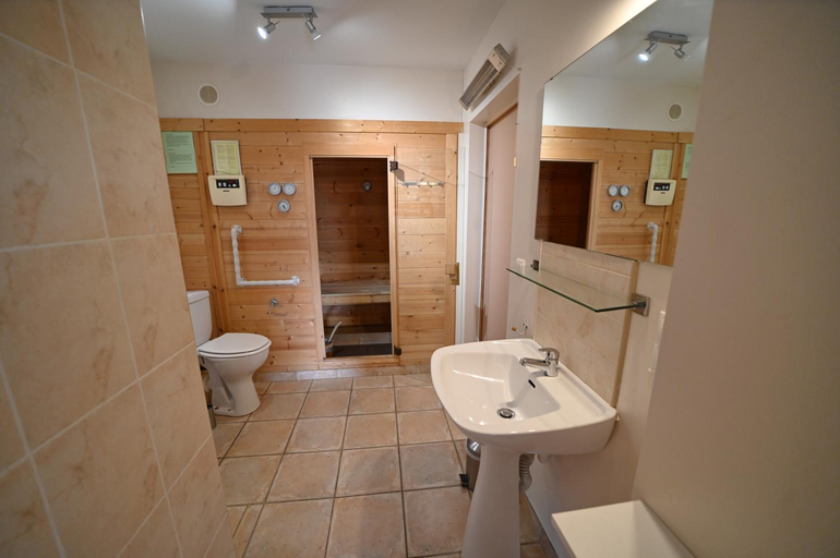Bathroom 3, Chalet in Somme-Leuze with Hot Tub Sauna, Namur