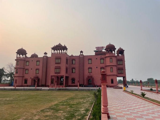Front of property, Harigarh Resort, Pali