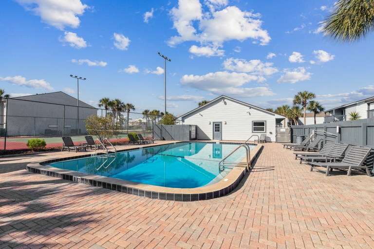 Pool 3, Cozy Pet Friendly 2BR - Fernandina Beach, Nassau