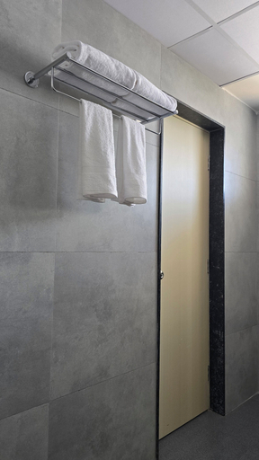 Bathroom 2, Sree Raaga Resorts, Bangalore Rural