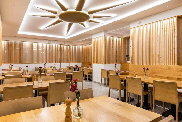 Food & Drinks 5, Hotel Sonne St. Moritz 3* Superior, Maloja