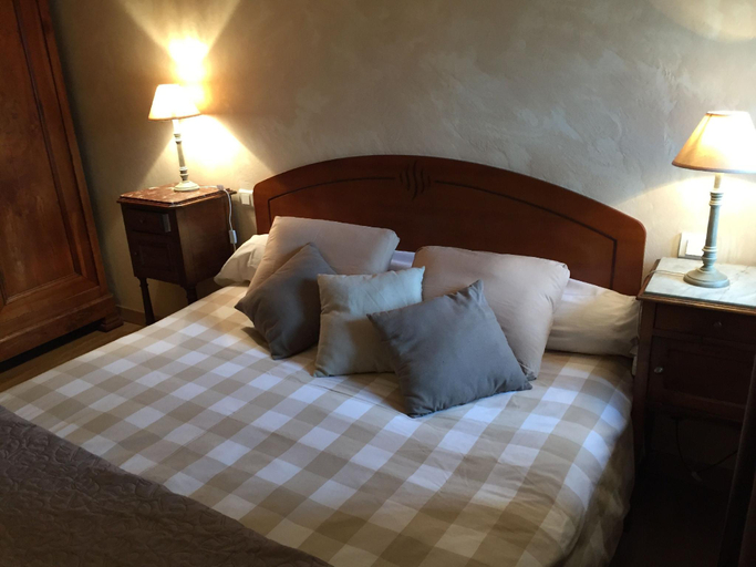 Bedroom 2, Maison d'hotes & Gites Domaine de la Garaye, Côtes-d'Armor