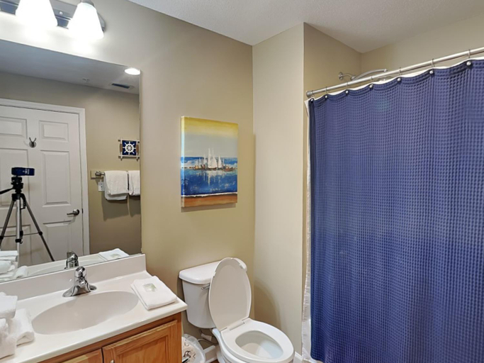 Bathroom 4, Sterling Reef Hotel, Bay