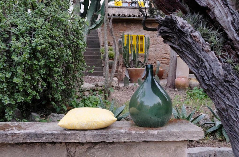 Others 3, Hostal Catalina Vera, Baleares