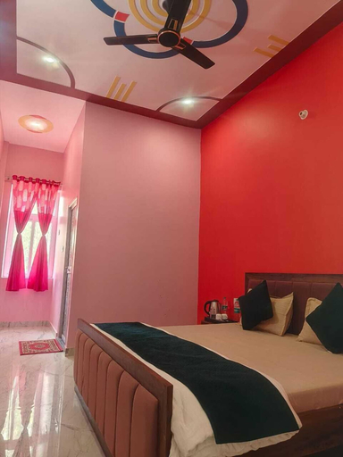 Room 3, Hotel The Viraj Palace, Faizabad
