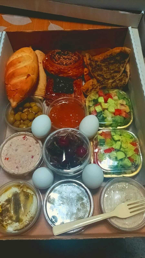 In-room dining 4, tsemrem sof aolam 3