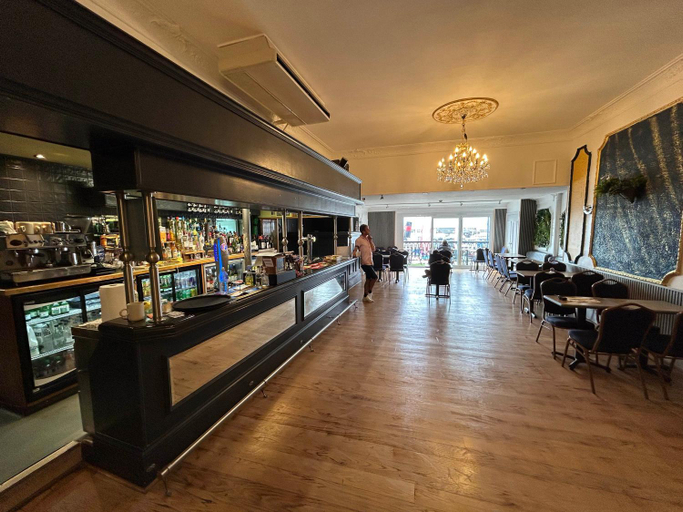 Food & Drinks 5, The Royal Oak Hotel, Kent
