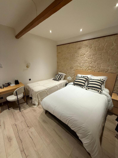 Bedroom, Savoy Hotel, Savoie