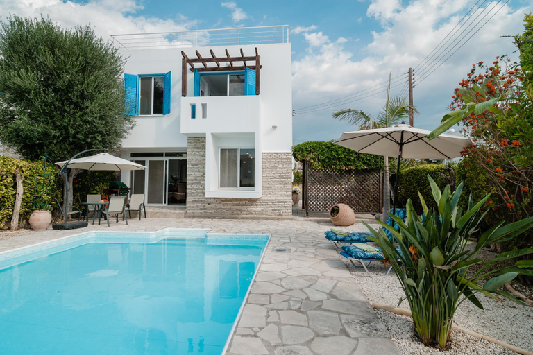 Sport & Beauty 2, Villa Mozart, charming 3 BR with private pool