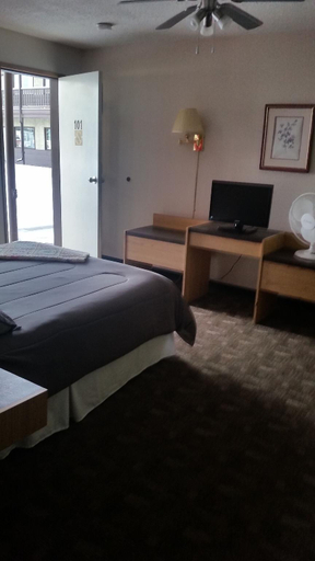 Bedroom 2, Rimbey Motor Inn, Division No. 8