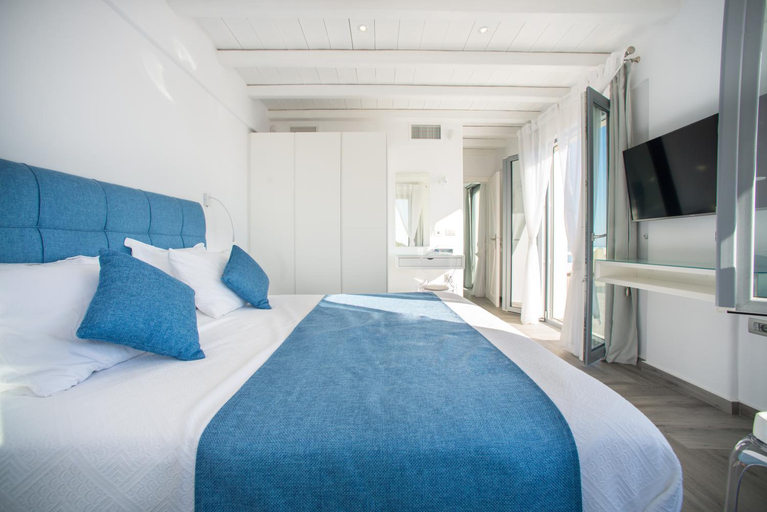 Bedroom, Naxos Rock Villas, South Aegean