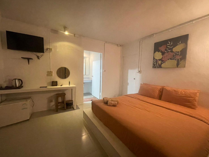 Bedroom 2, Chasorn Riverside Resort, Sai Yok