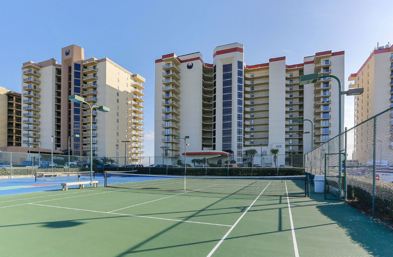 Tennis court