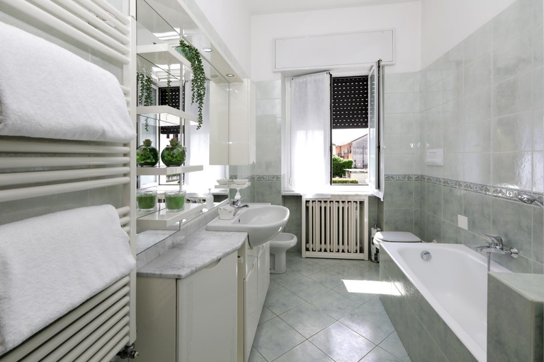 Bathroom 2, Hotel Residence Aurora, Milano