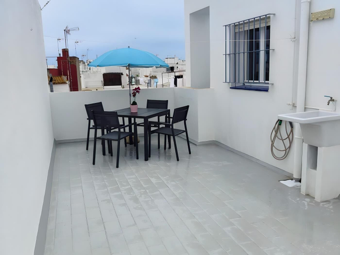 City view from property, Moderno apartamento familiar con terraza, Cádiz