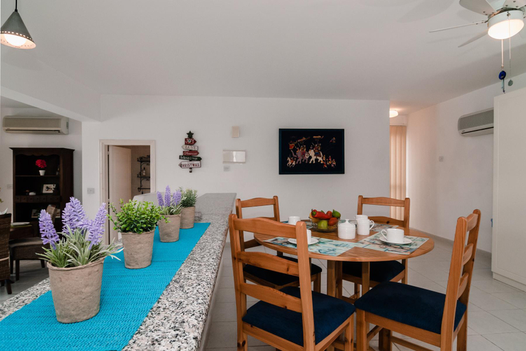 Others 5, Villa Mozart, charming 3 BR with private pool