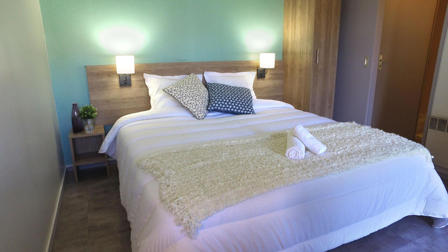 Bedroom 3, VVF Plaine d'Alsace Obernai Strasbourg, Bas-Rhin