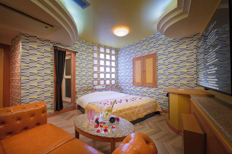 Bedroom 4, Happy Kiss (Adult Only), Kōfu