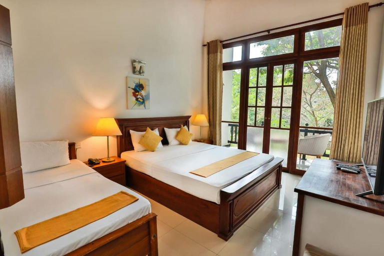Bedroom 2, Grand Kalundawa Resort, Dambulla