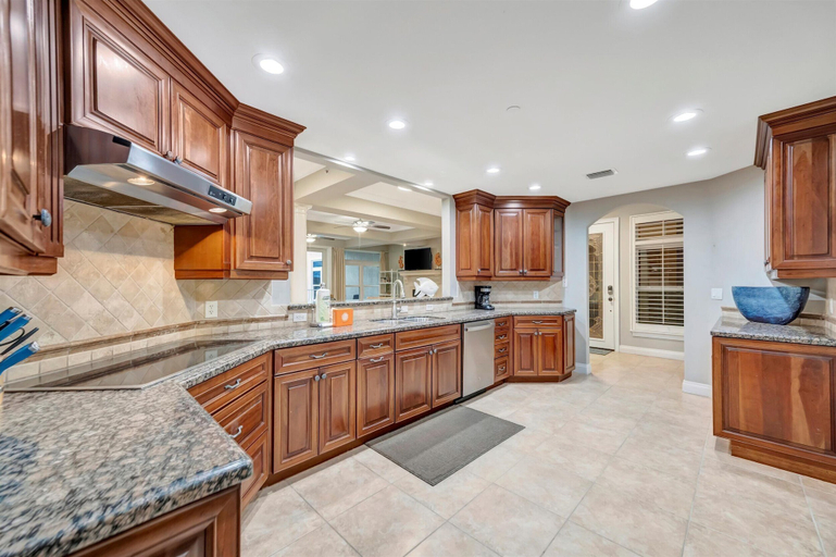 Private kitchen 3, Holmes Beachfront Oasis, Manatee