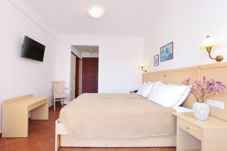 Bedroom 3, Three Stars Beach Hotel, Ionian Islands