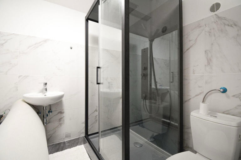 Bathroom 2, Landgasthaus zur Hammermühle, Kronach