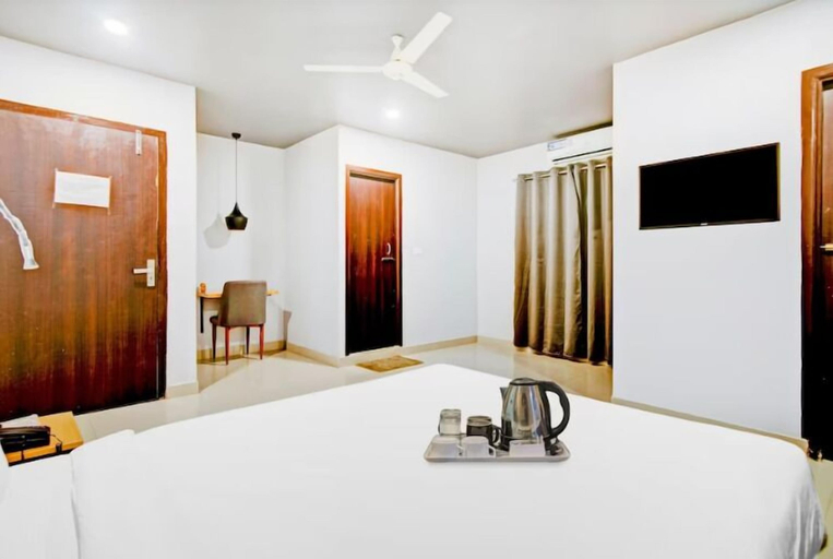 Room 5, Say Volga, Kamrup
