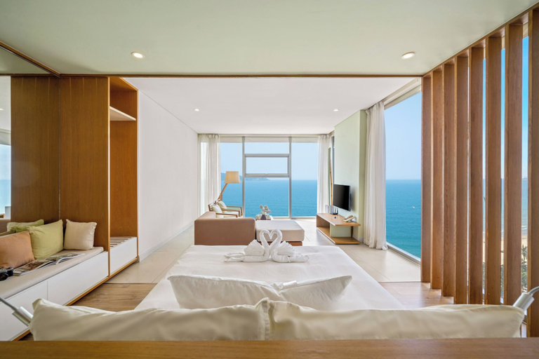 Room 3, Signature Luxury Village, Da Nang