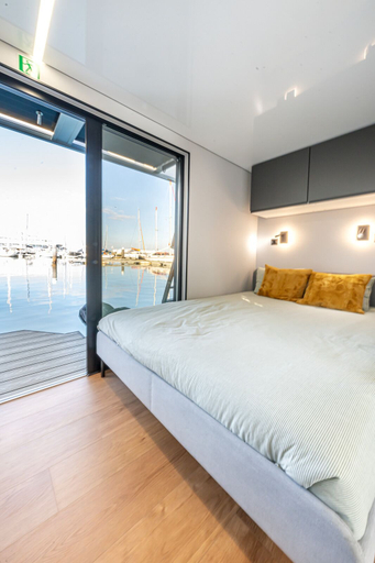 Bedroom 5, The Homeboat Company Albufeira, Albufeira