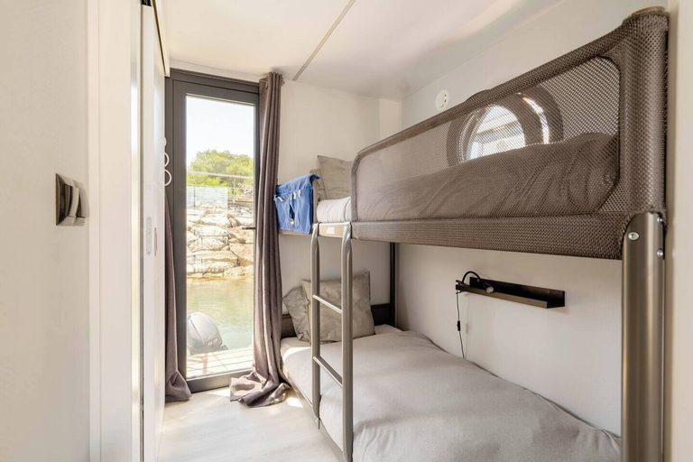 Bedroom 4, The Homeboat Company Albufeira, Albufeira