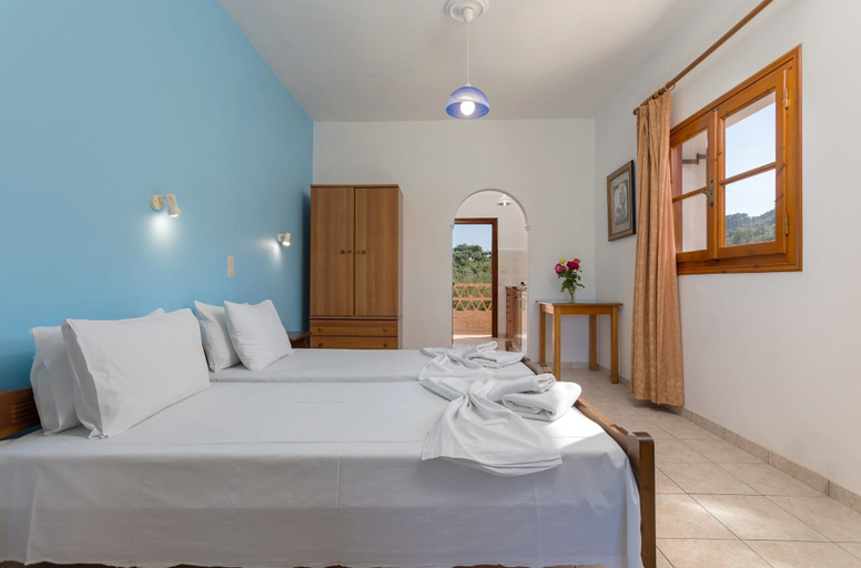 Bedroom 3, Anemomylos Studios, Ionian Islands