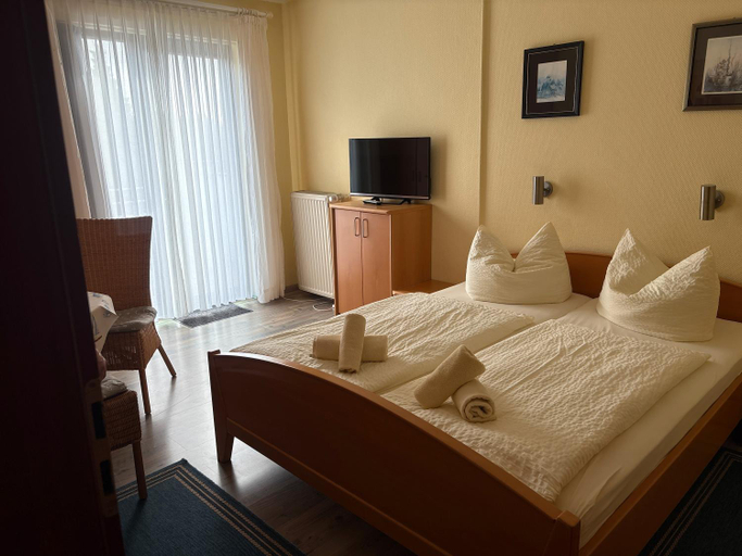 Bedroom 3, Hotel-Restaurant Nord Stuv, Cuxhaven